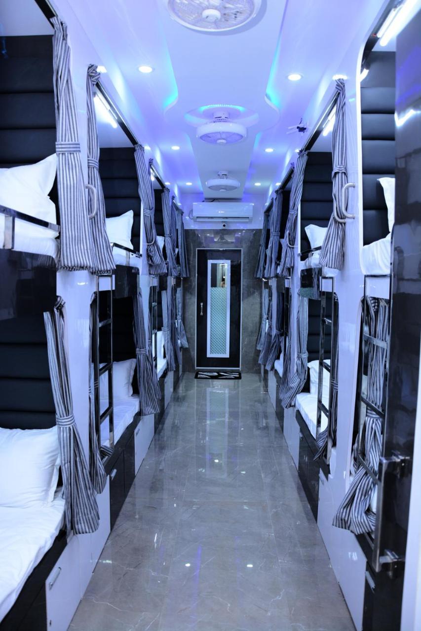 Ocean Dormitory مومباي المظهر الخارجي الصورة