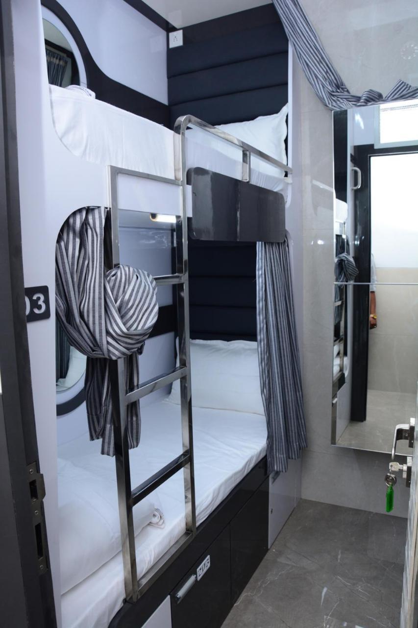 Ocean Dormitory مومباي المظهر الخارجي الصورة