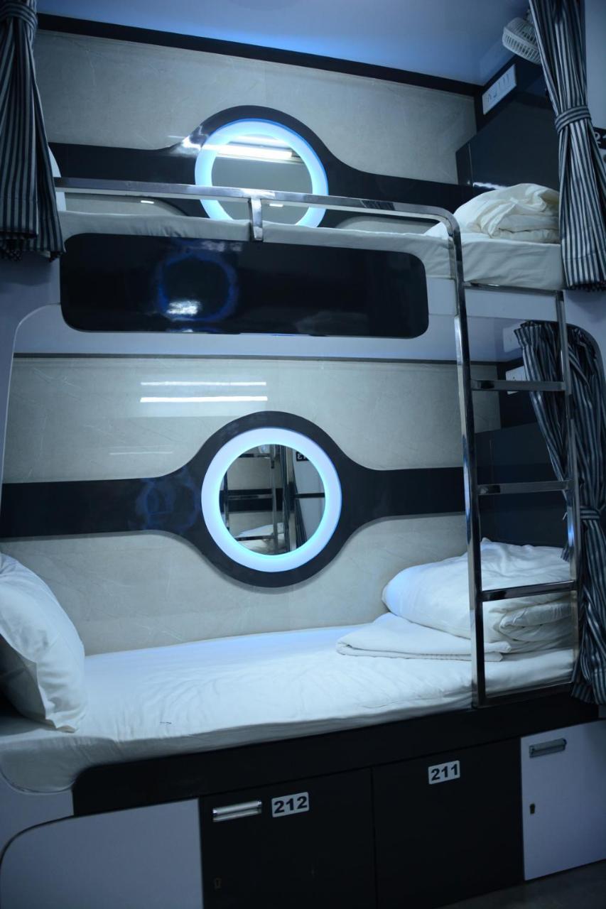 Ocean Dormitory مومباي المظهر الخارجي الصورة