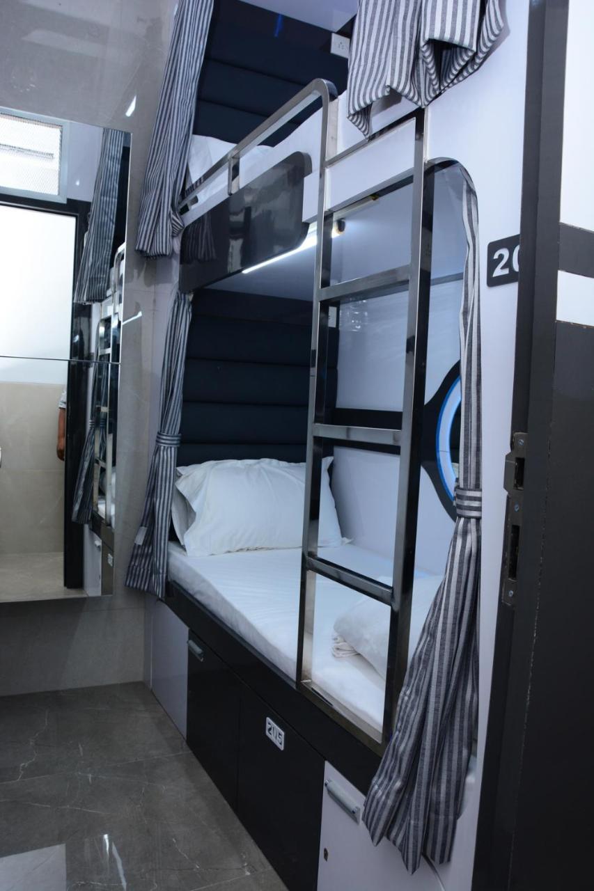 Ocean Dormitory مومباي المظهر الخارجي الصورة