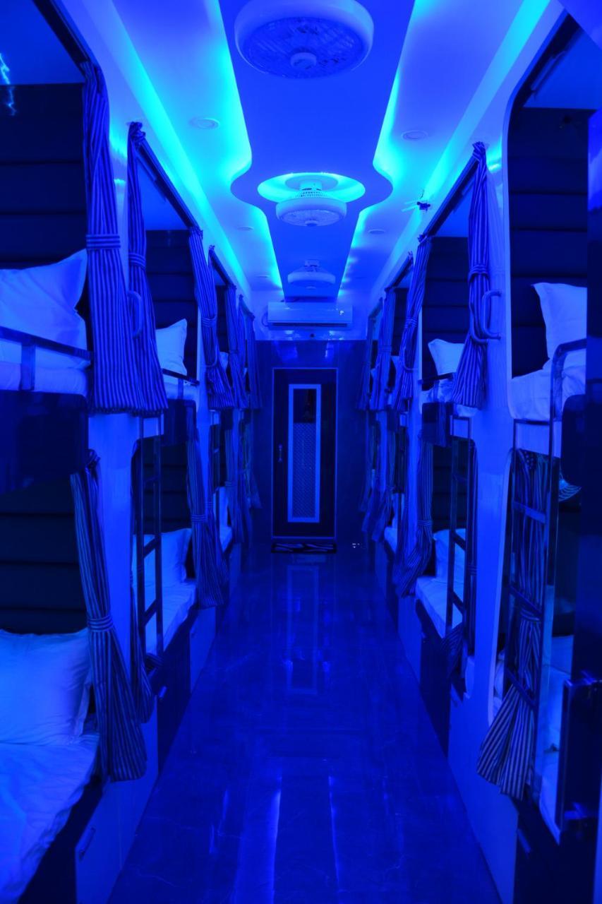 Ocean Dormitory مومباي المظهر الخارجي الصورة