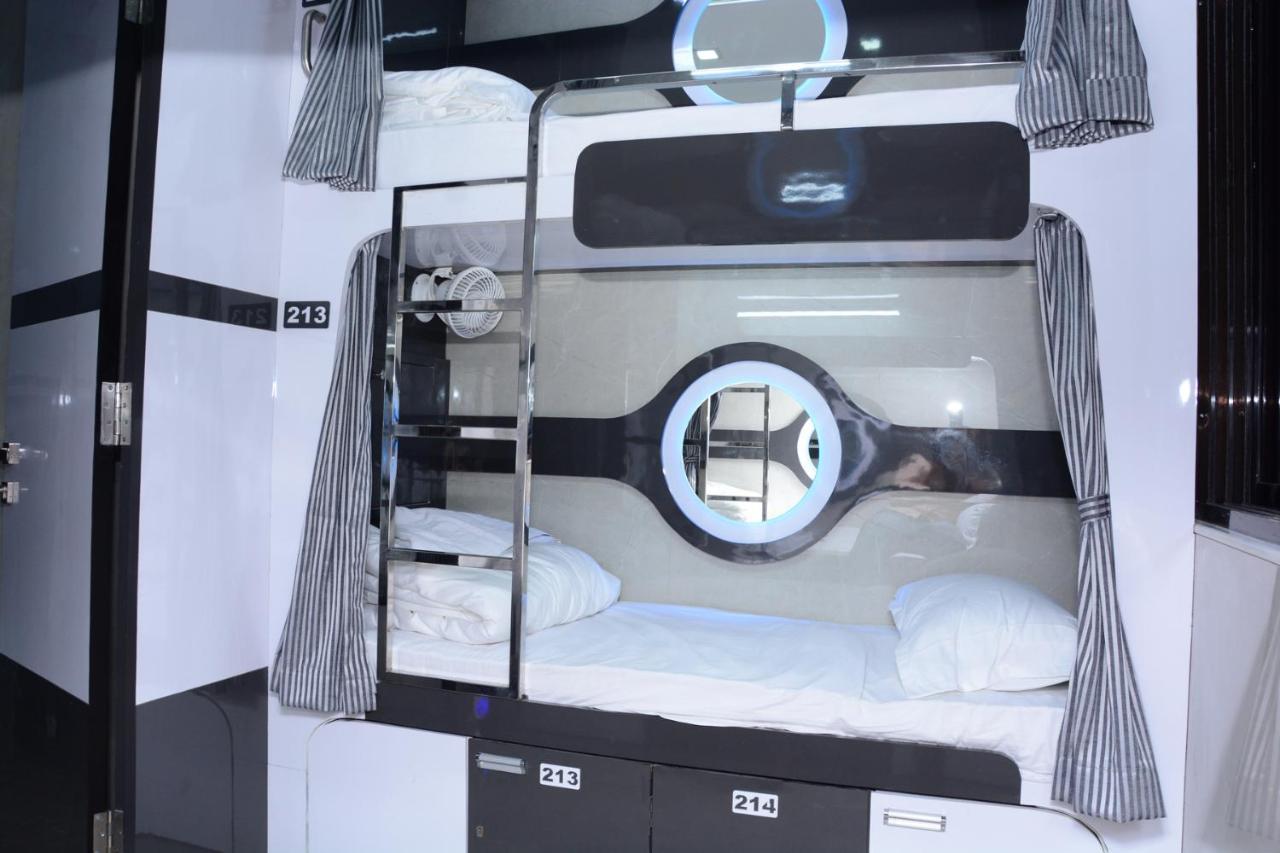 Ocean Dormitory مومباي المظهر الخارجي الصورة