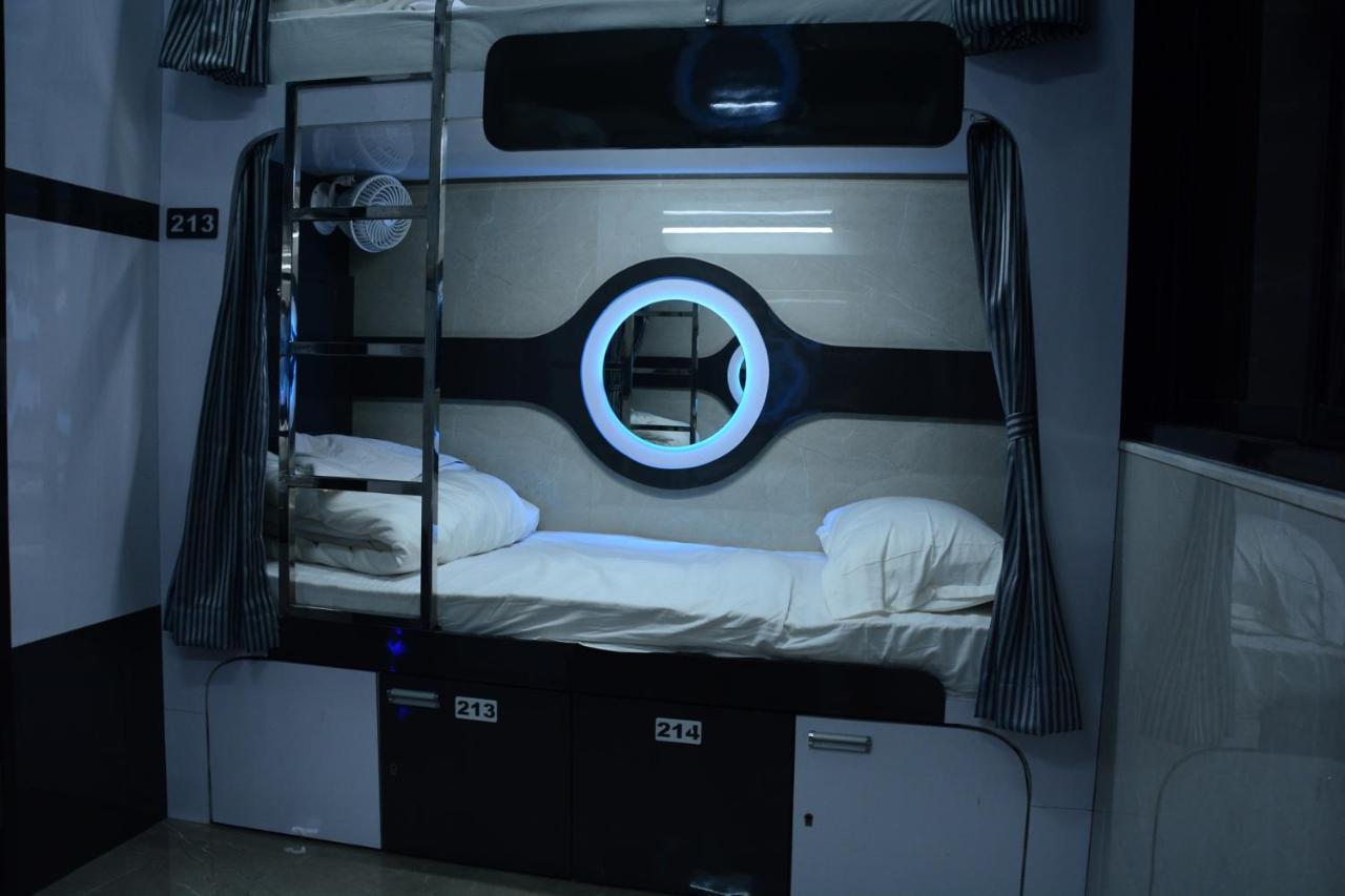 Ocean Dormitory مومباي المظهر الخارجي الصورة