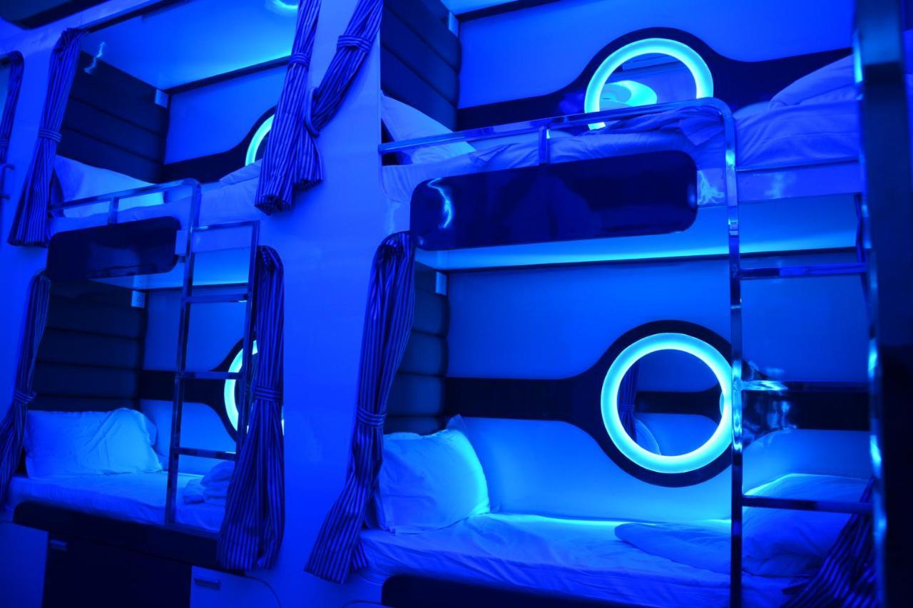 Ocean Dormitory مومباي المظهر الخارجي الصورة