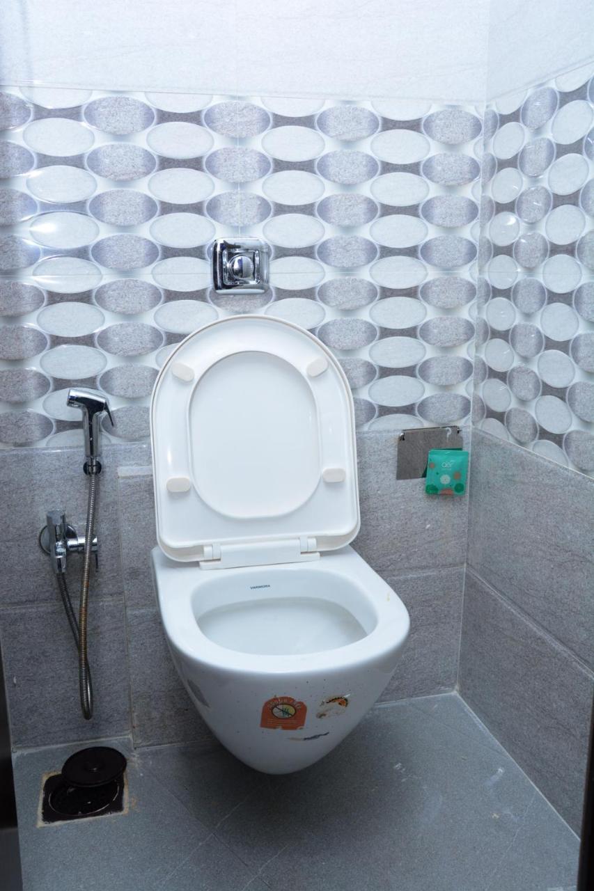 Ocean Dormitory مومباي المظهر الخارجي الصورة