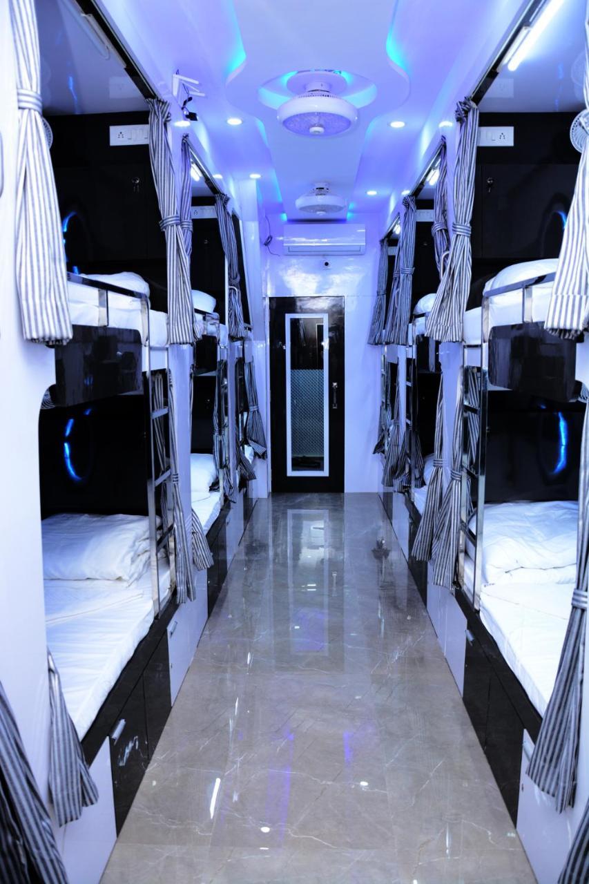 Ocean Dormitory مومباي المظهر الخارجي الصورة