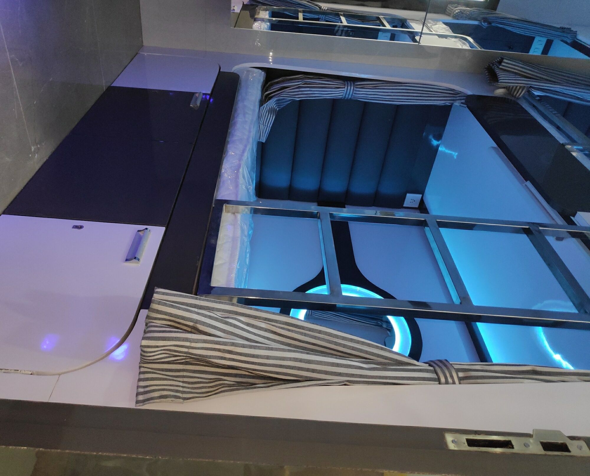 Ocean Dormitory مومباي المظهر الخارجي الصورة